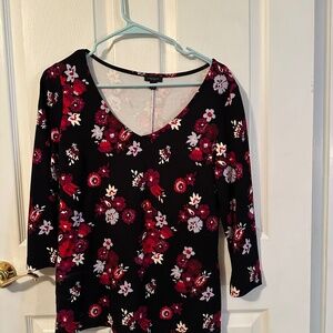 Ann Taylor Factory Black V Neck Blouse With Vibrant Florals size medium